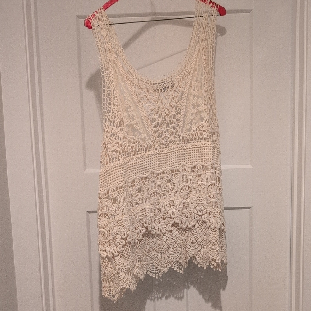 Simple Gray Red Lace Sleeveless Tank Top